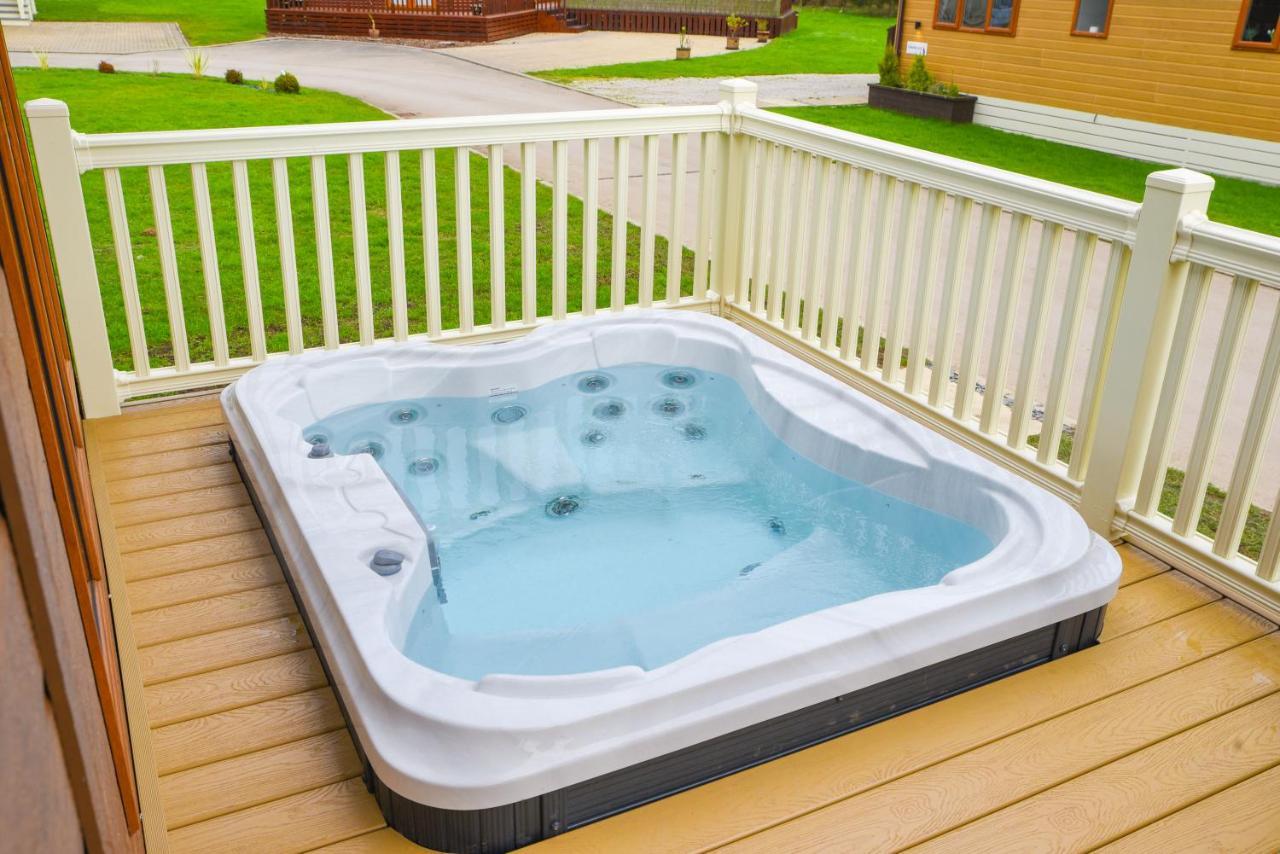 Rowan Lodge With Hot Tub Malton Zewnętrze zdjęcie